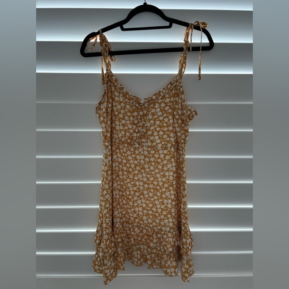 Yellow Flower Sundress - Picture 2 of 3